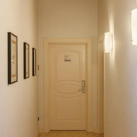 Gallery Гостьовий будинок Верона