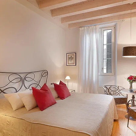 Gallery Guest house 2*