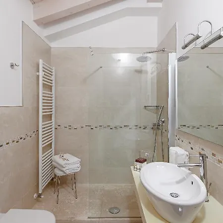 Gallery Guest house