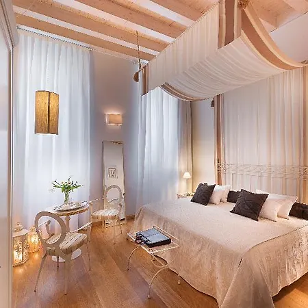 Gallery Guest house 2*