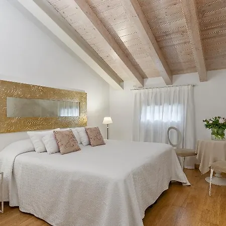 Gallery Guest house